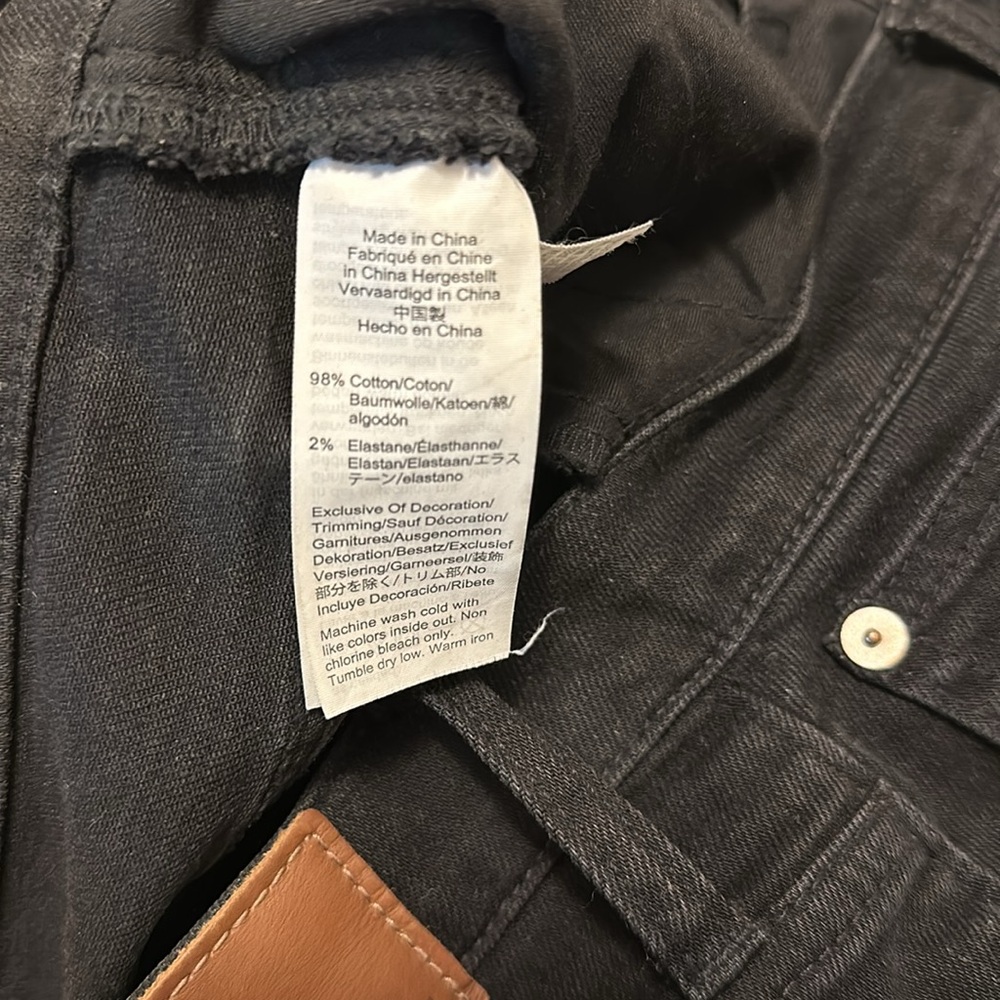 Madewell Classic Straight Jean - Picture 4 of 6